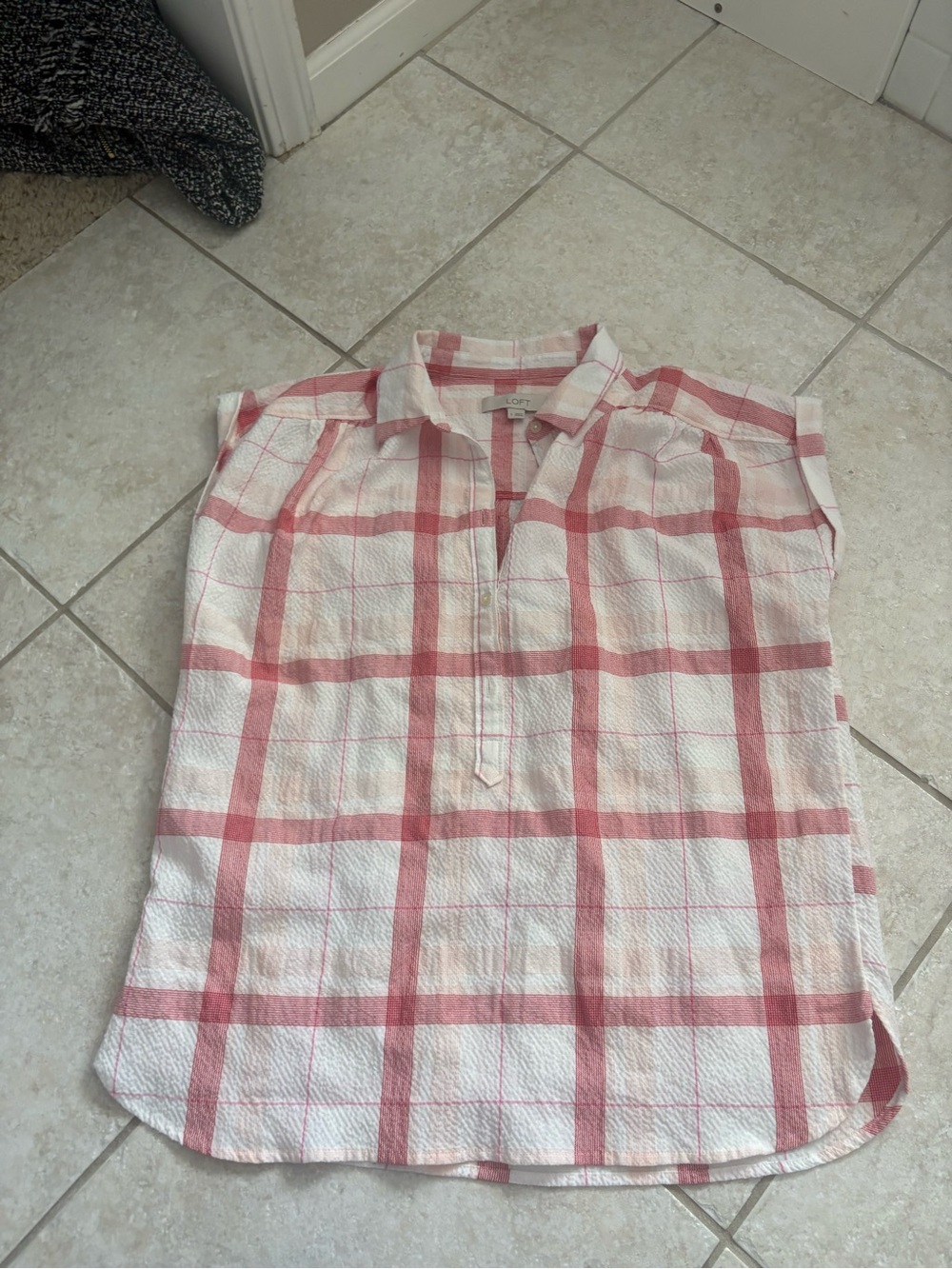 LOFT White and Pink Plaid Button-Front Cap Sleeve Shirt small